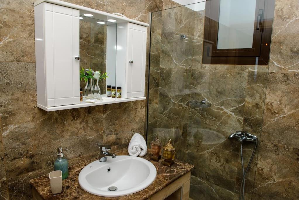 Blue Bay Villas , First Floor Archangelos  Exterior foto